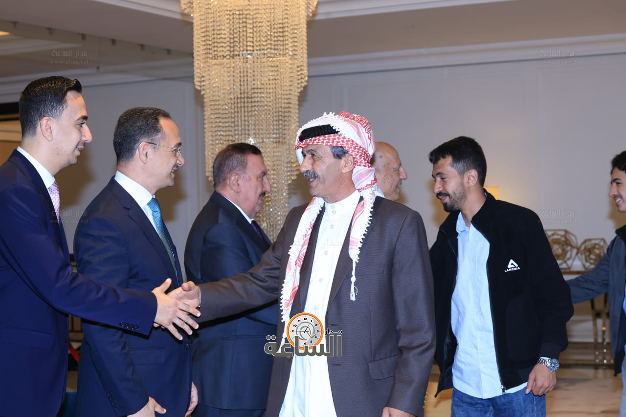 Madar Al-Saa Images 0.8125474368833794