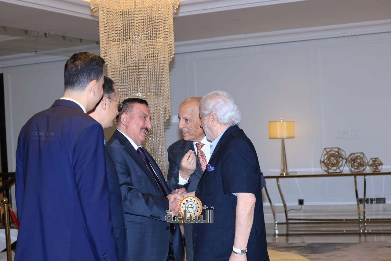 Madar Al-Saa Images 0.19845363885134382