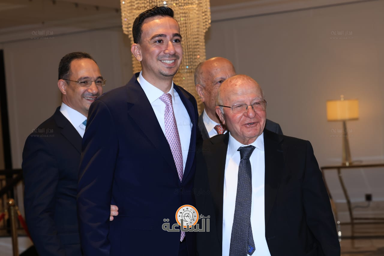 Madar Al-Saa Images 0.5697494314467206