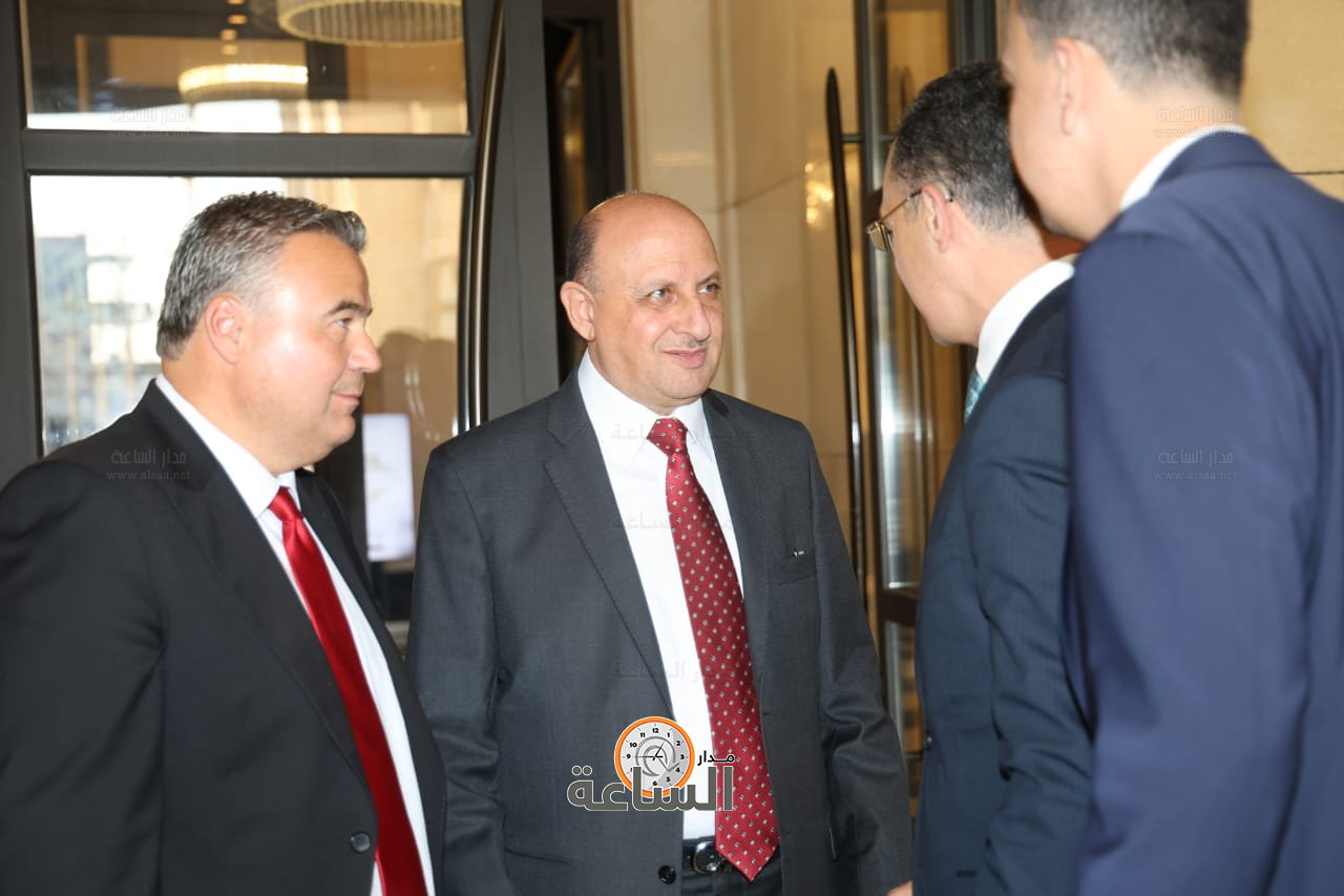 Madar Al-Saa Images 0.9927436471734005