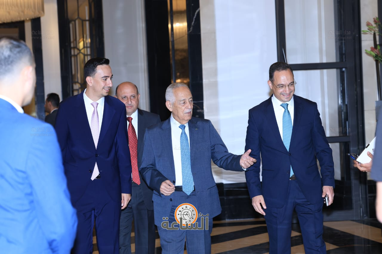 Madar Al-Saa Images 0.42307172317380615