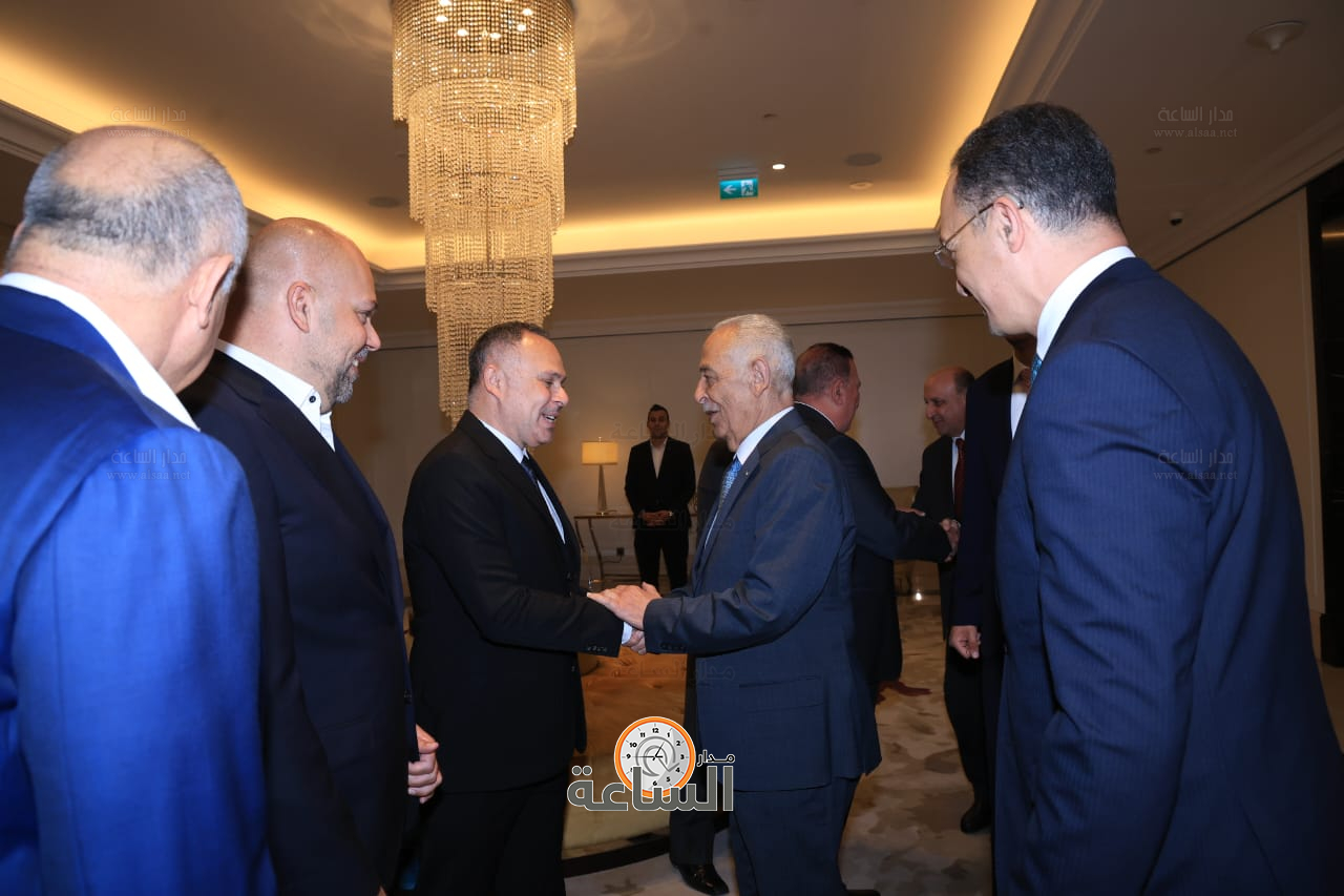 Madar Al-Saa Images 0.10178656261921037