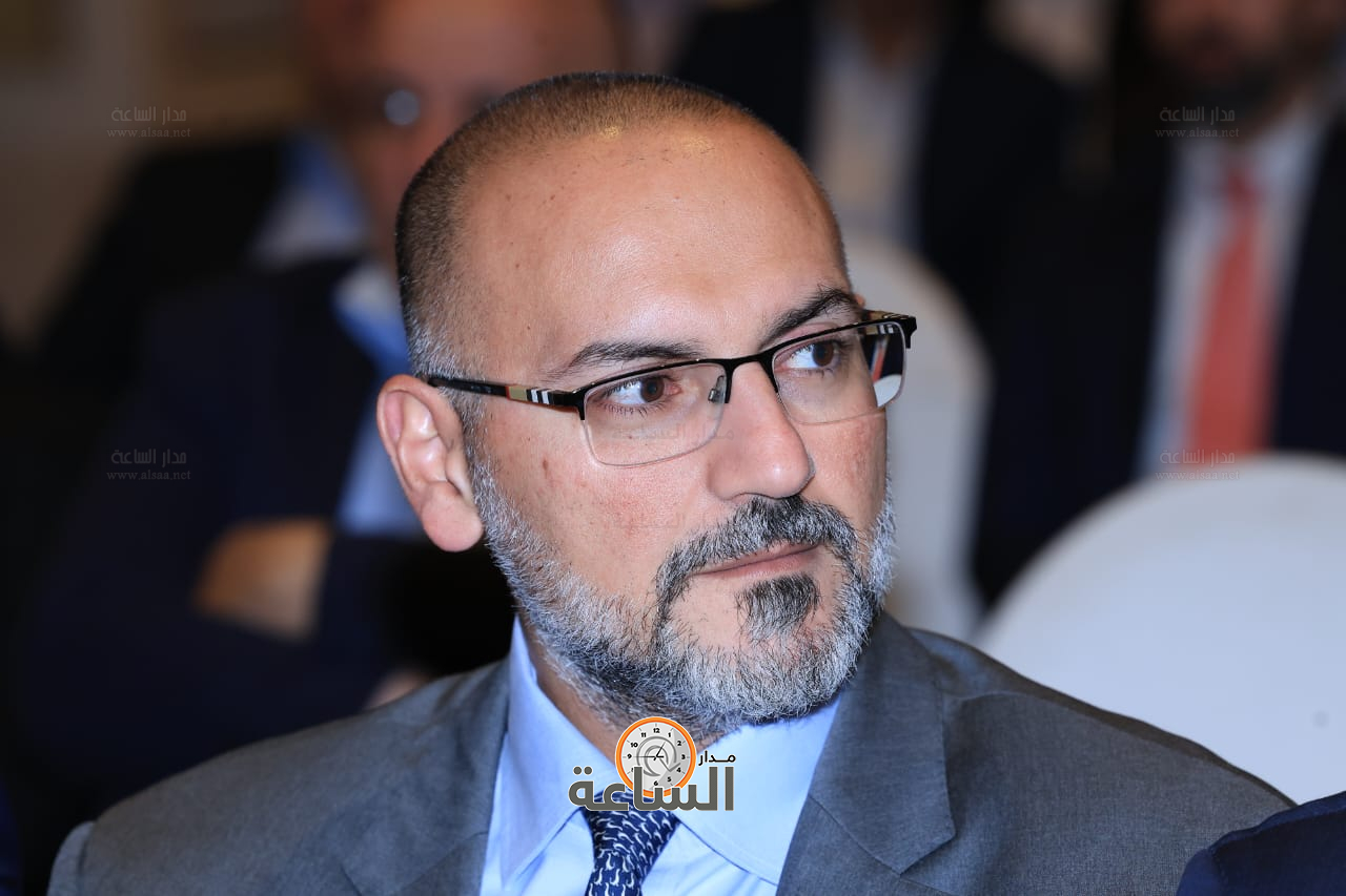 Madar Al-Saa Images 0.22943092924681663