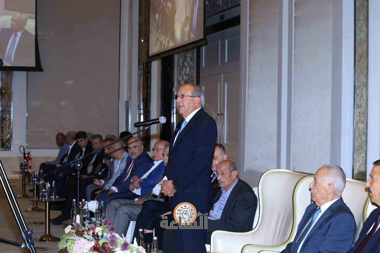 Madar Al-Saa Images 0.4069744184429006