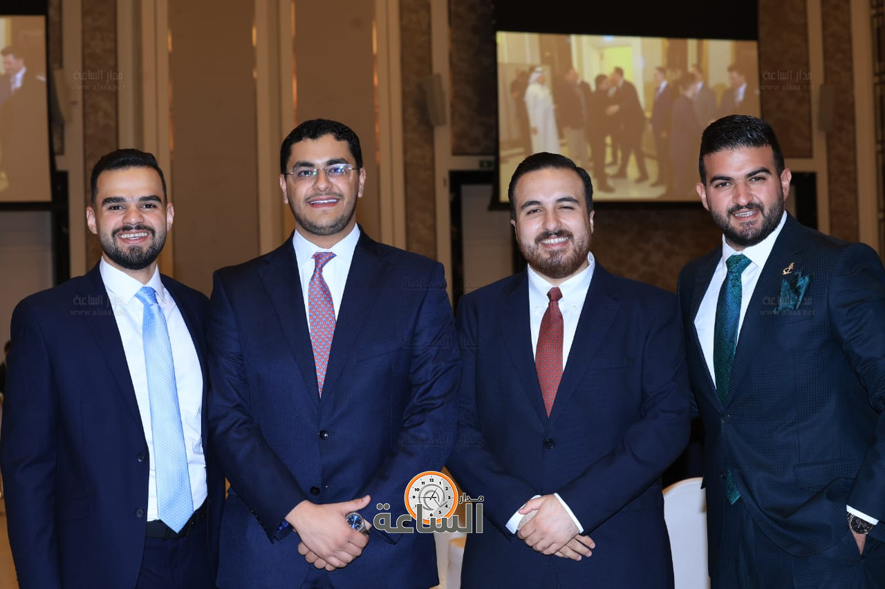 Madar Al-Saa Images 0.9789395732396199