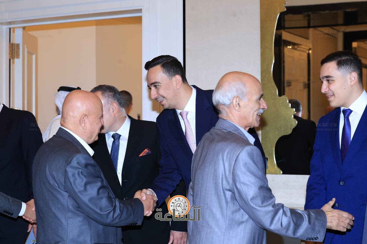 Madar Al-Saa Images 0.0038146655060109502