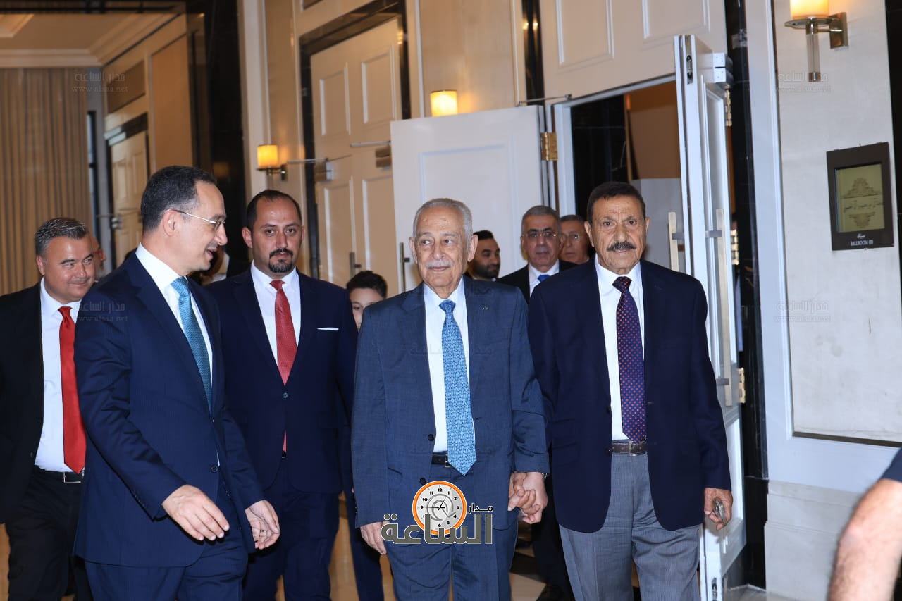 Madar Al-Saa Images 0.8766305461322165