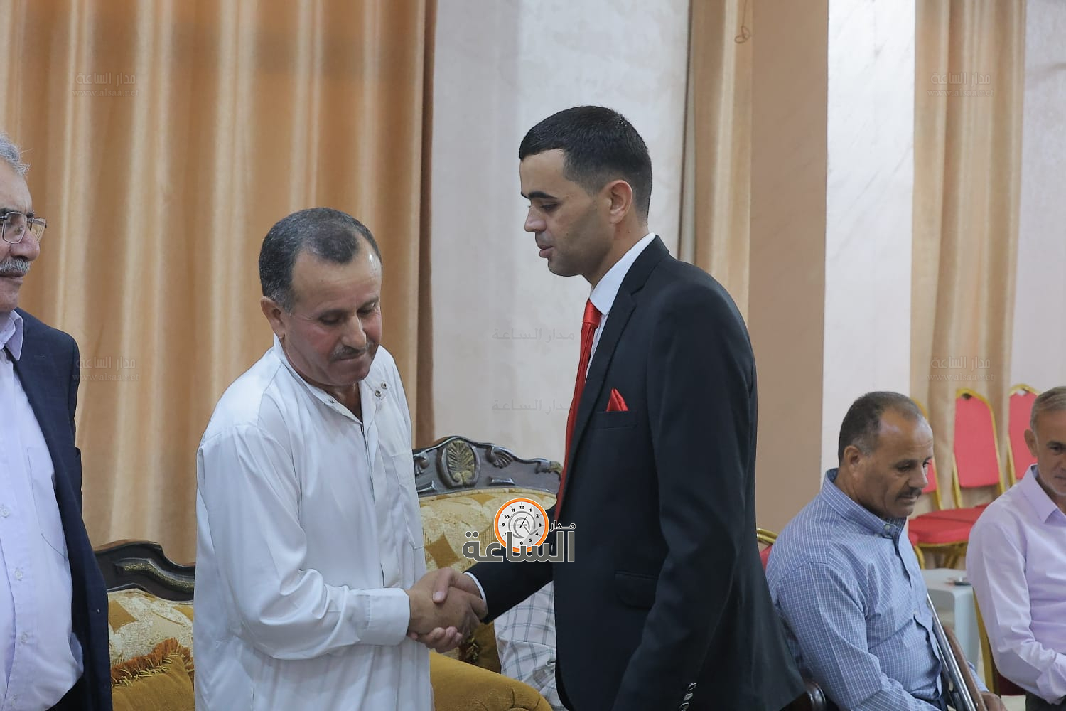 Madar Al-Saa Images 0.6030256309583404