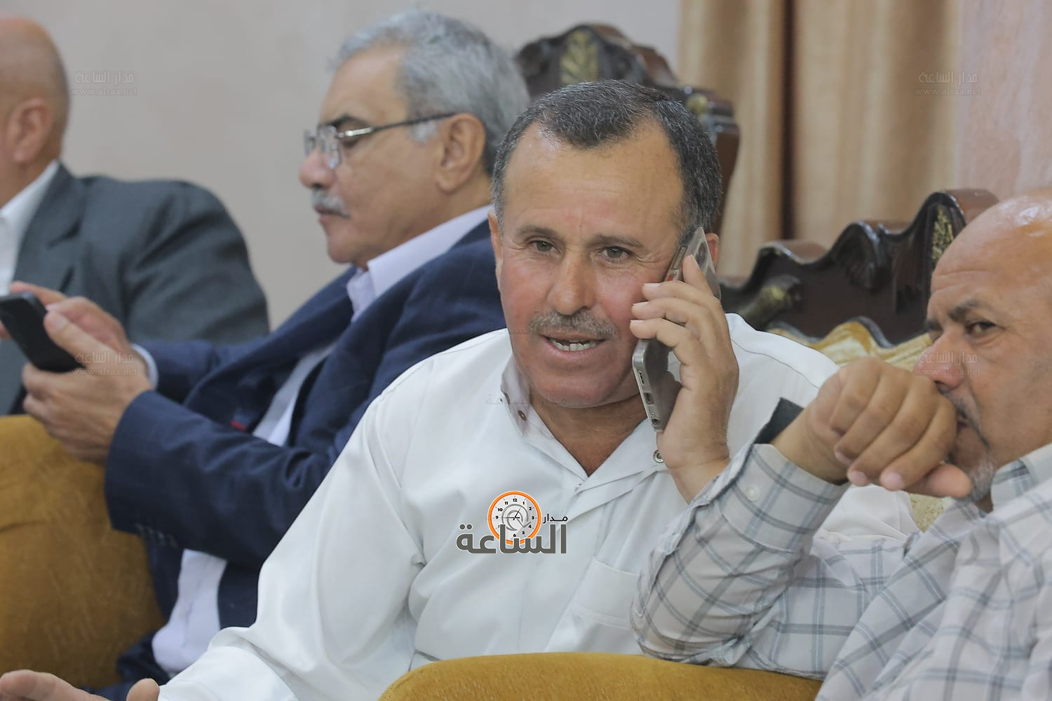 Madar Al-Saa Images 0.5701894183236367