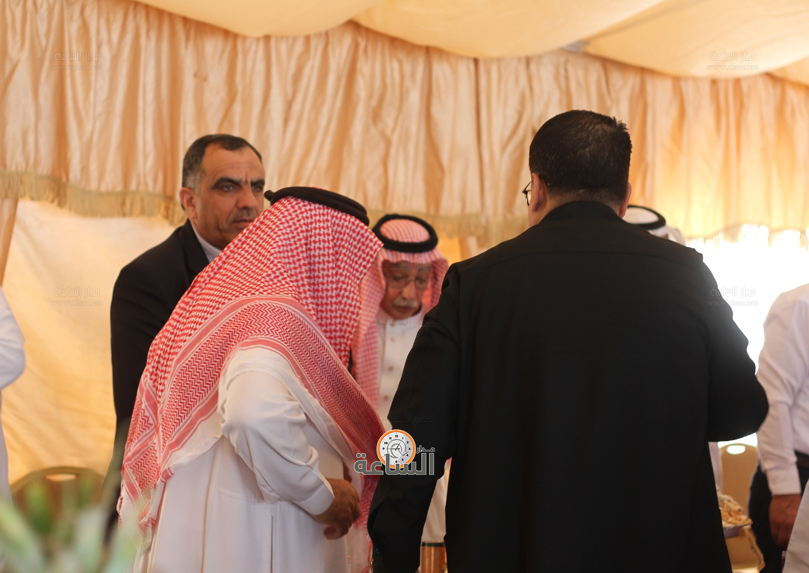 Madar Al-Saa Images 0.23466515078920802