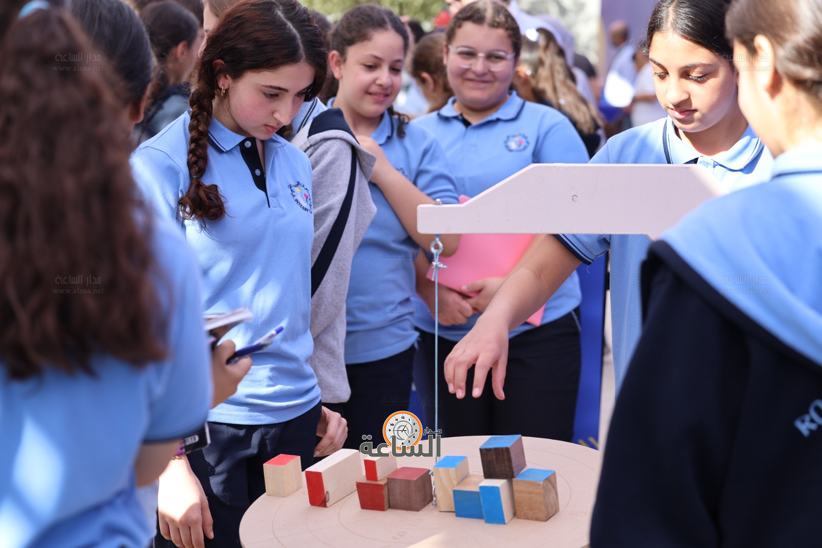 Madar Al-Saa Images 0.6799515339361649