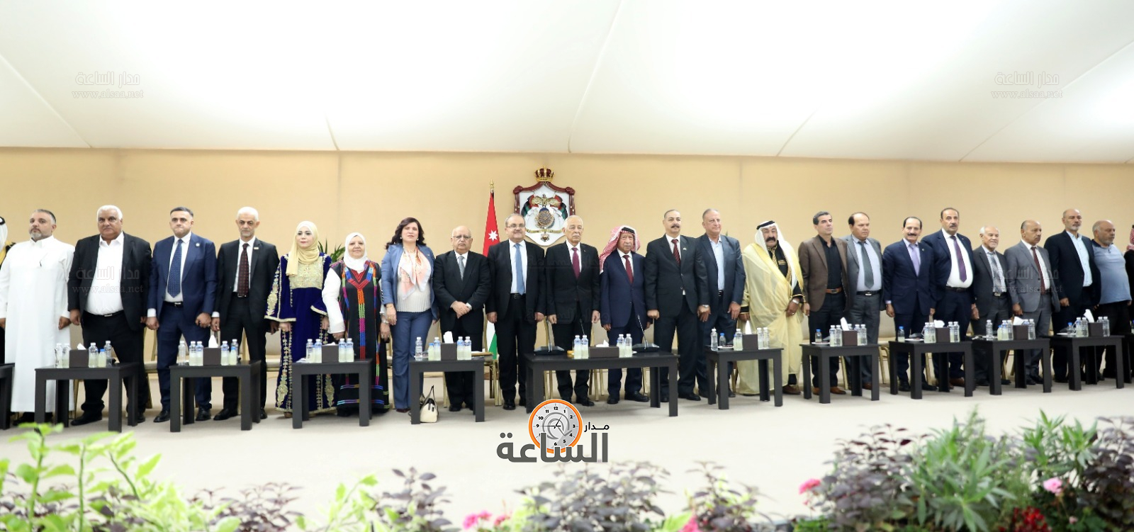 Madar Al-Saa Images 0.5753247865450817