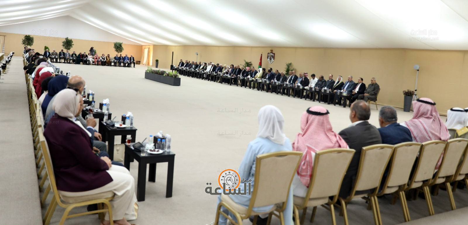 Madar Al-Saa Images 0.47013916727345917