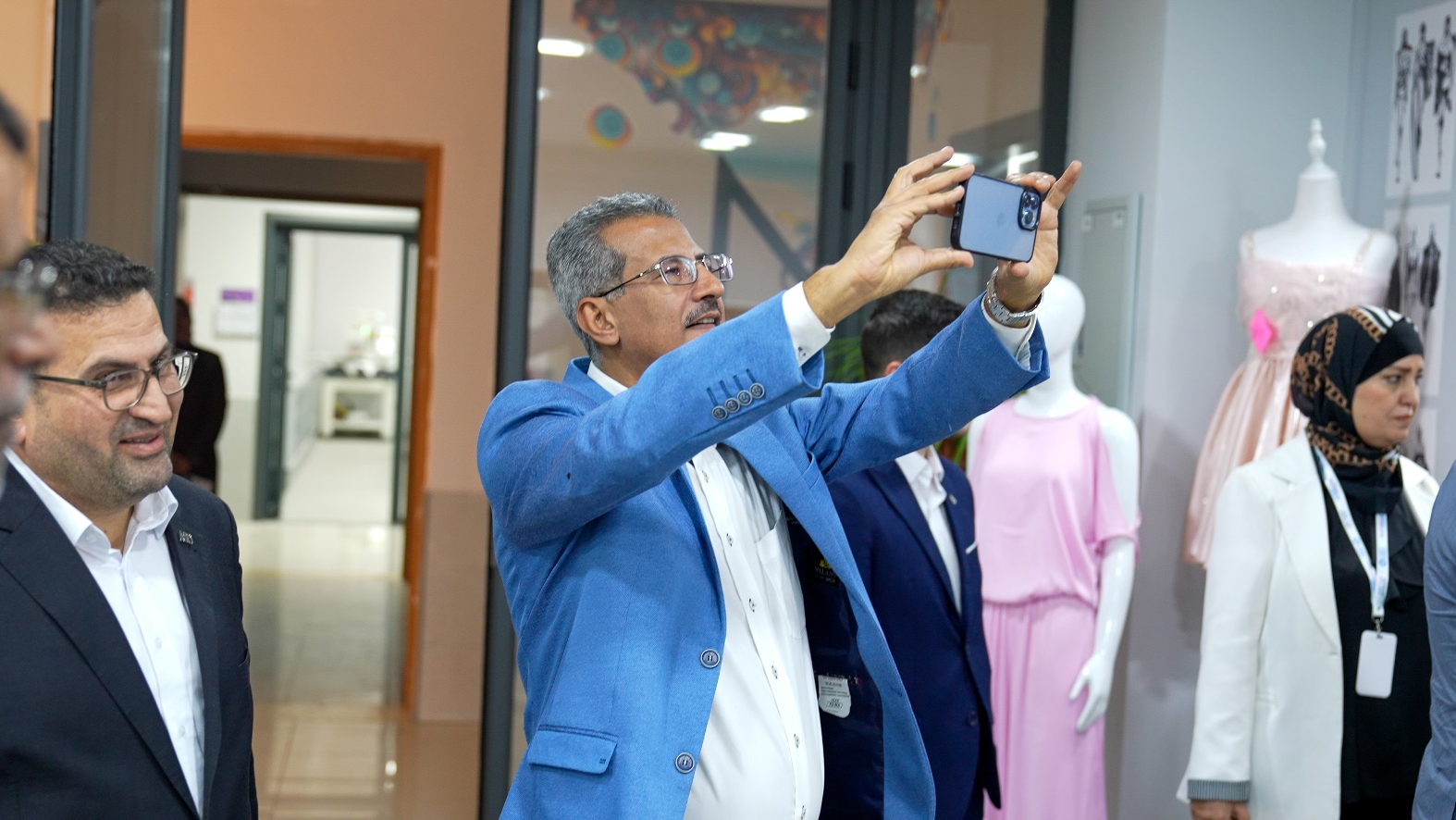 Madar Al-Saa Images 0.2465681130560975