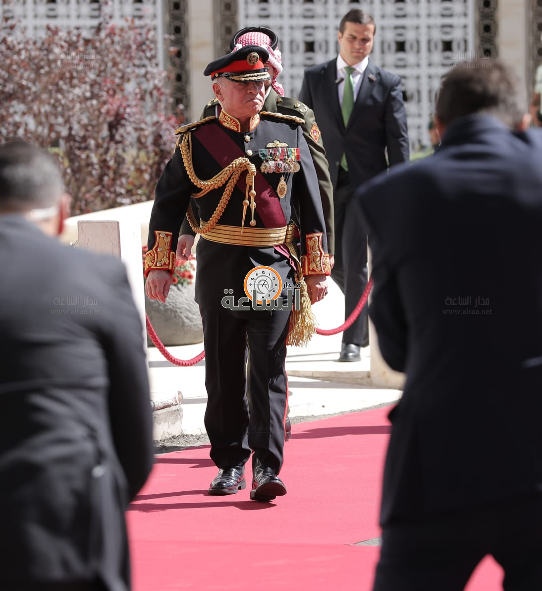 Madar Al-Saa Images 0.5111147974466012