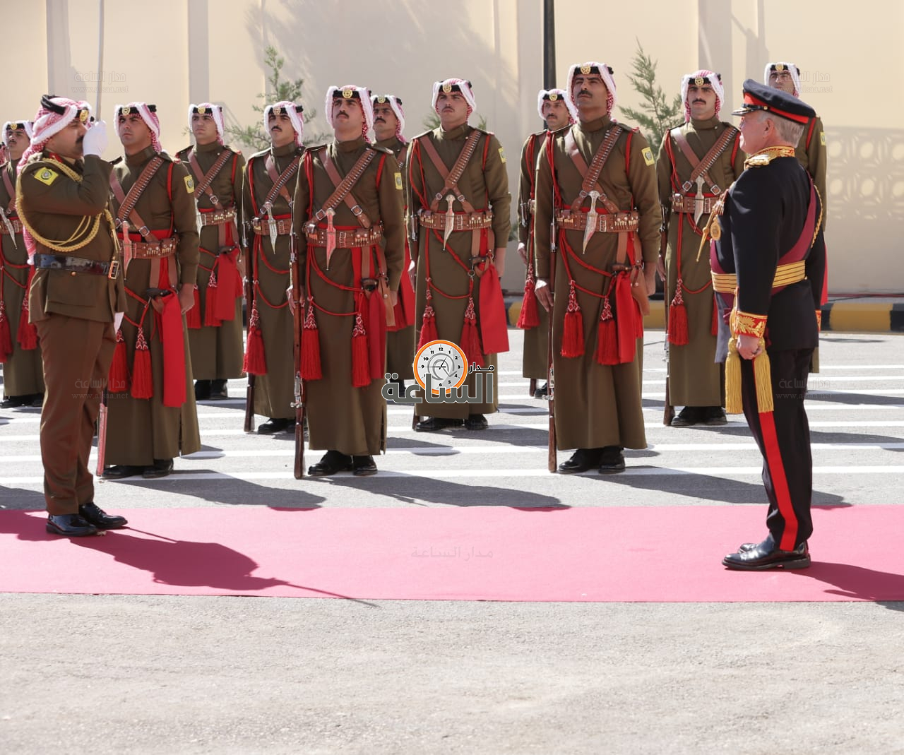 Madar Al-Saa Images 0.2707894946504805