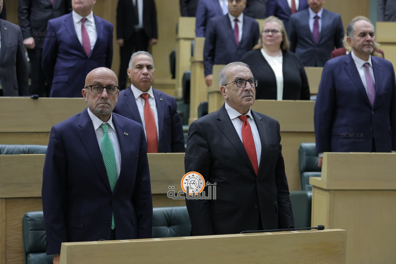 Madar Al-Saa Images 0.9239491113417432