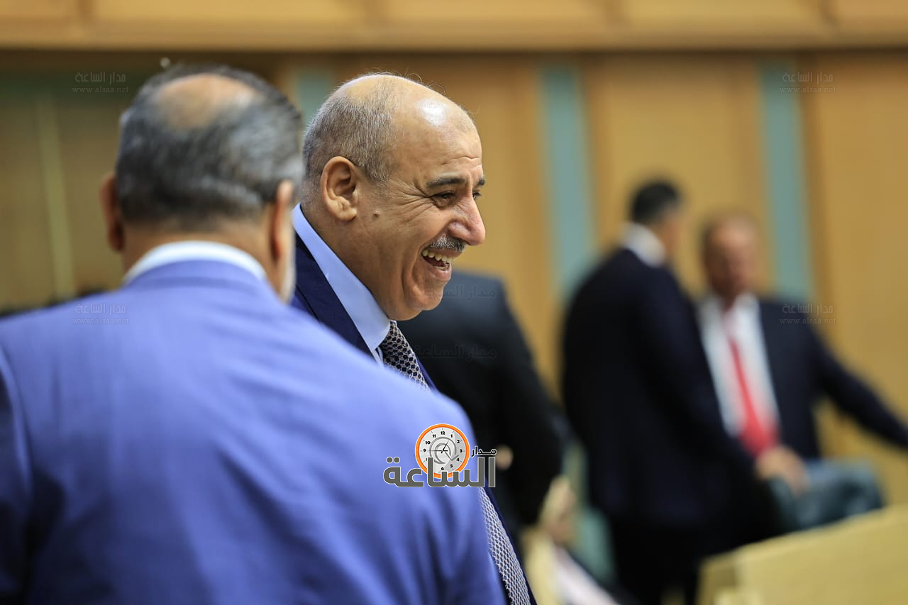 Madar Al-Saa Images 0.6762902095950919