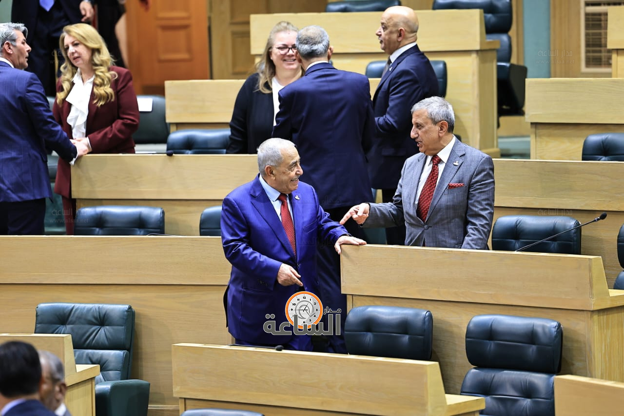 Madar Al-Saa Images 0.24965751013331328