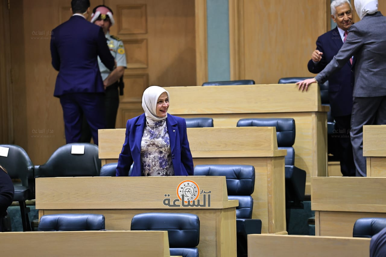 Madar Al-Saa Images 0.24935061387478064