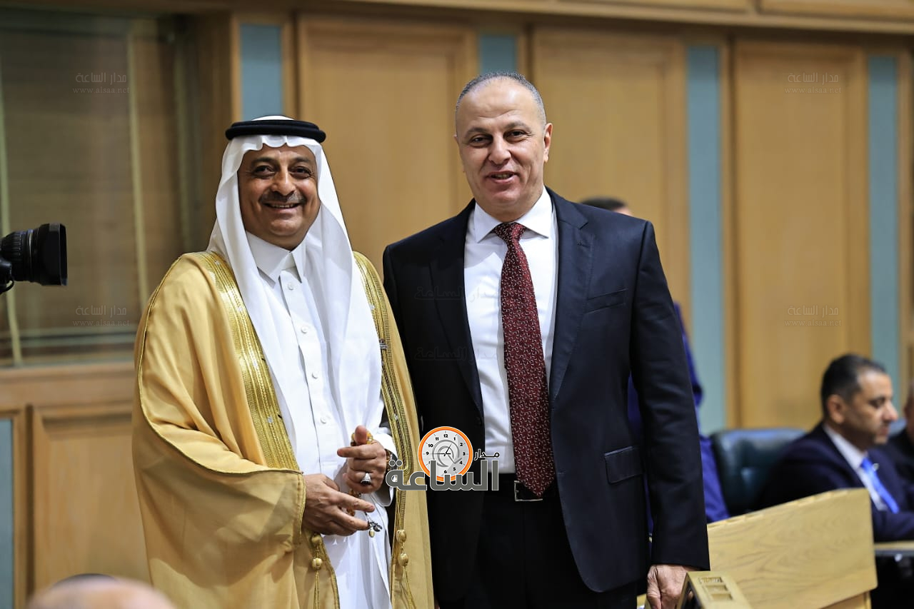 Madar Al-Saa Images 0.7145453405854496