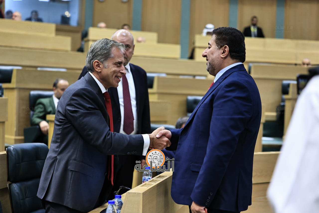 Madar Al-Saa Images 0.9290074847570917