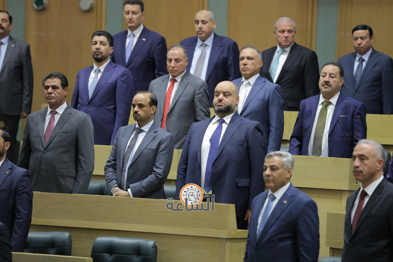 Madar Al-Saa Images 0.15208226453674478