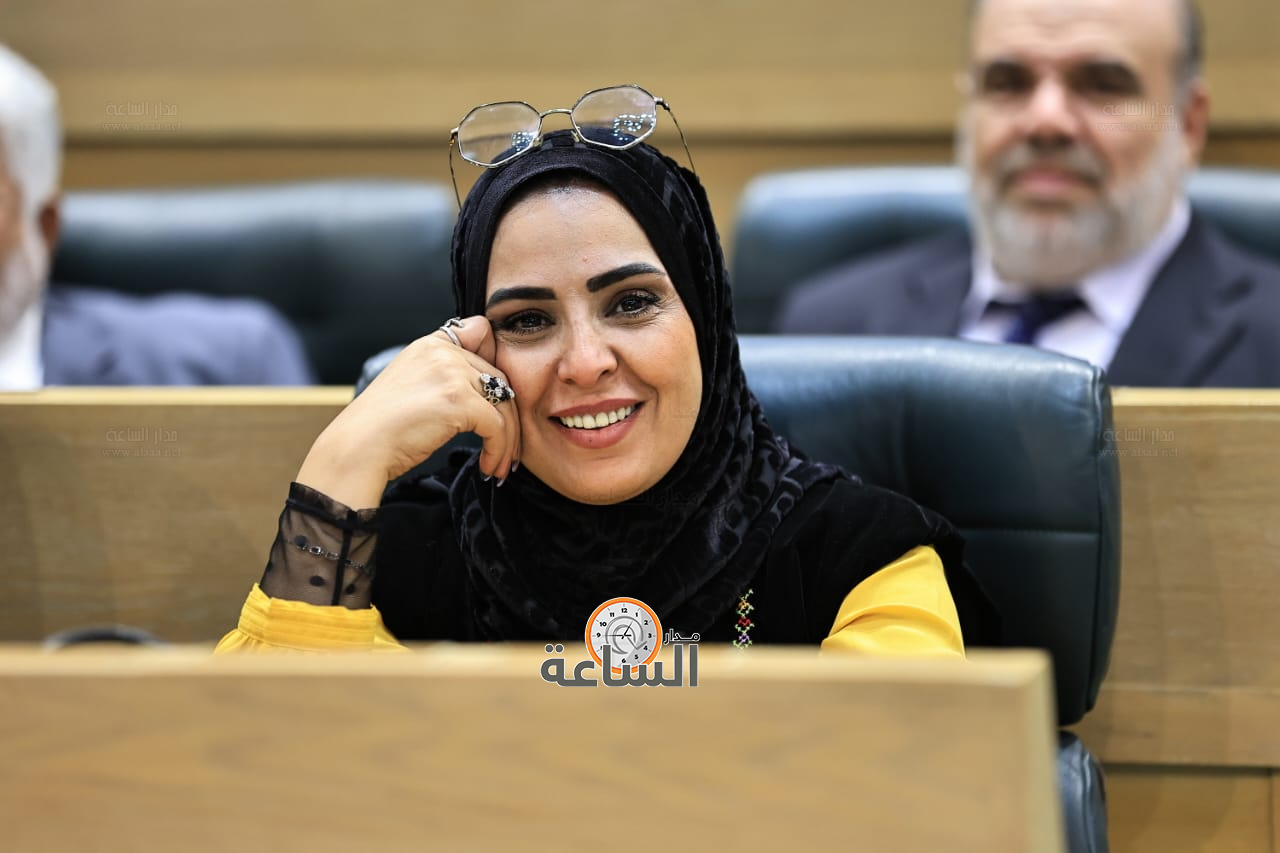 Madar Al-Saa Images 0.42838172875538505