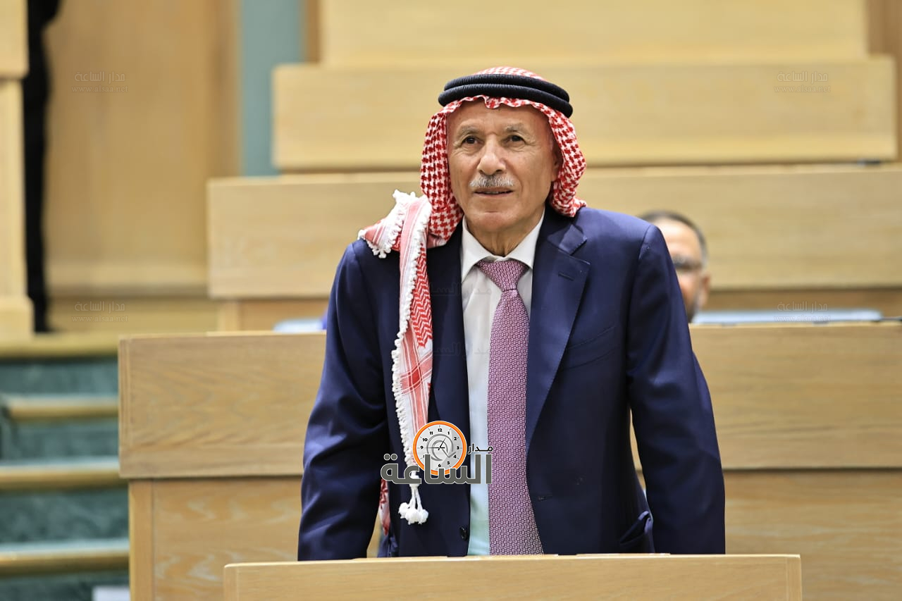 Madar Al-Saa Images 0.9652751603588671