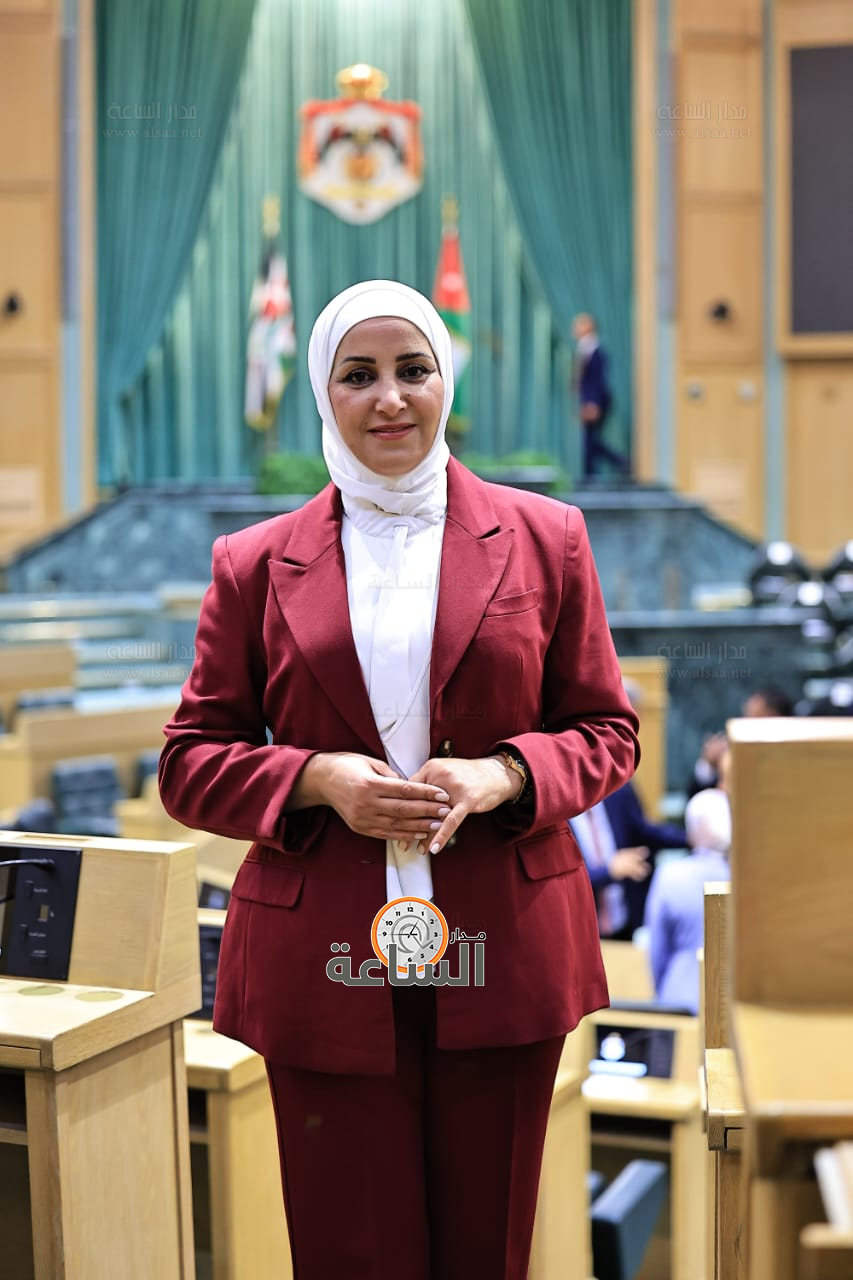 Madar Al-Saa Images 0.6366068757952533