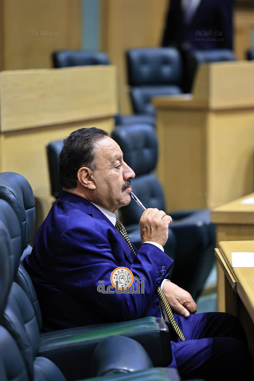 Madar Al-Saa Images 0.046671643497572024