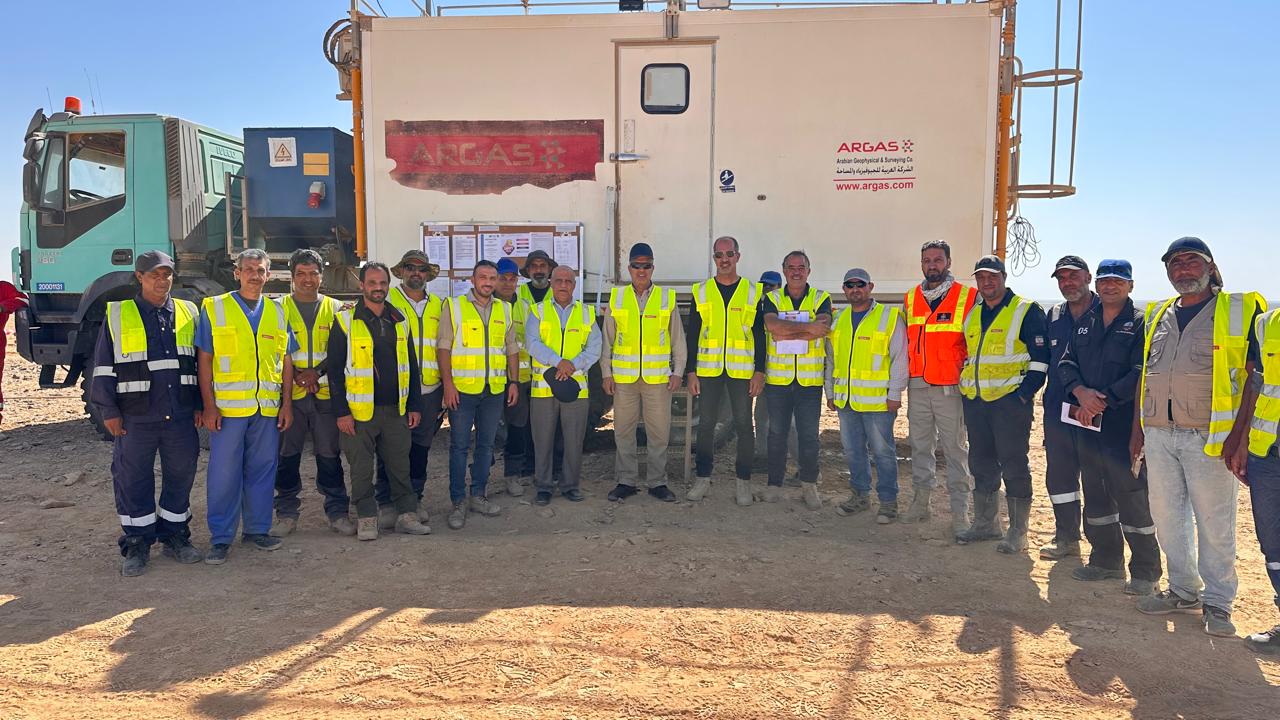 Madar Al-Saa Images 0.8501386406840116