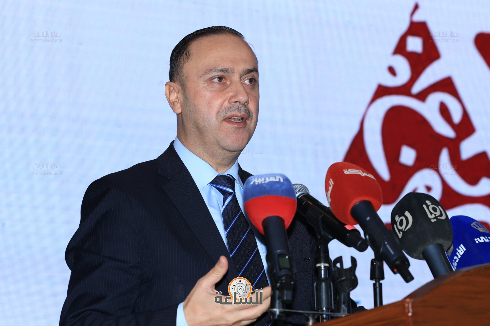 Madar Al-Saa Images 0.8651945713456621