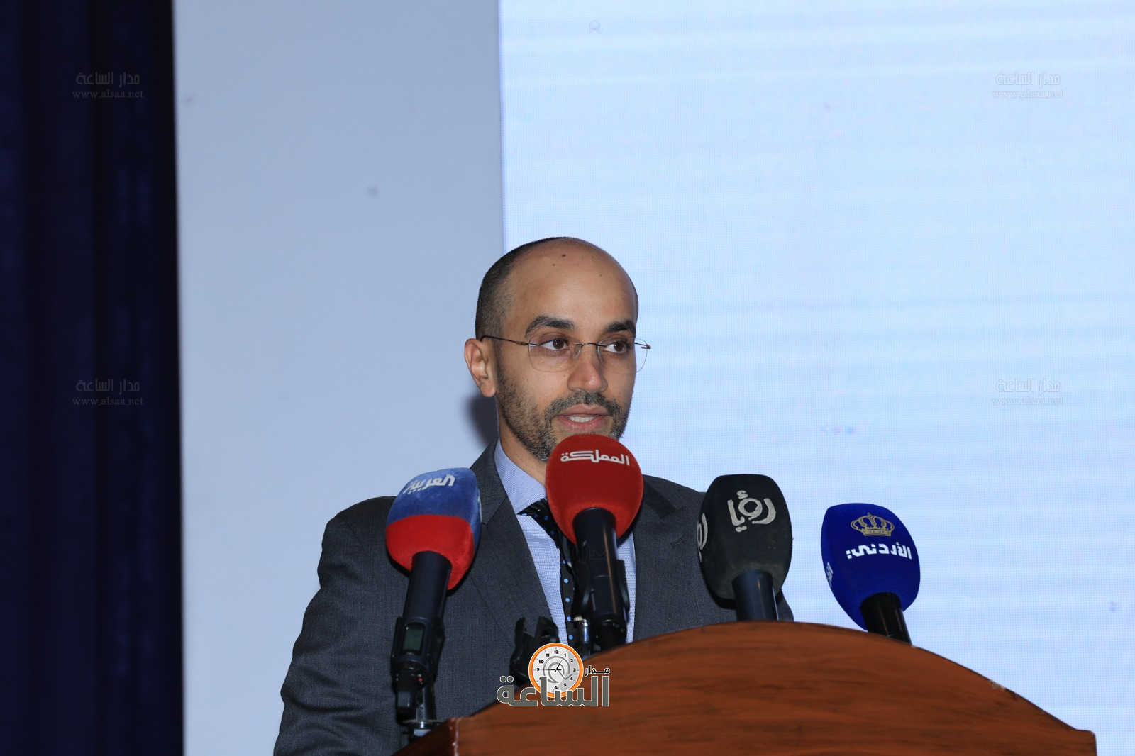 Madar Al-Saa Images 0.49030651550354665