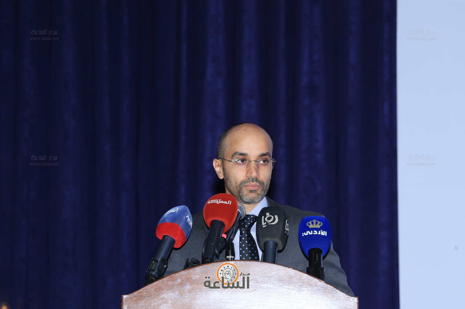 Madar Al-Saa Images 0.24986505433517425