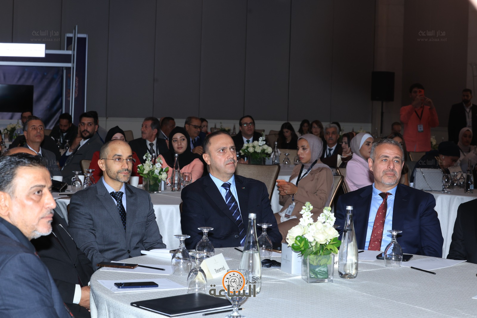 Madar Al-Saa Images 0.8282328321415251