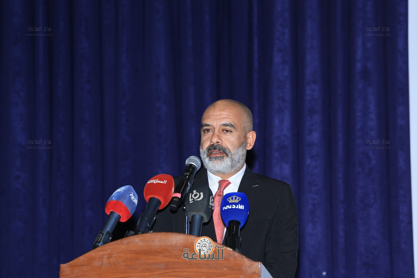 Madar Al-Saa Images 0.22854041023828675