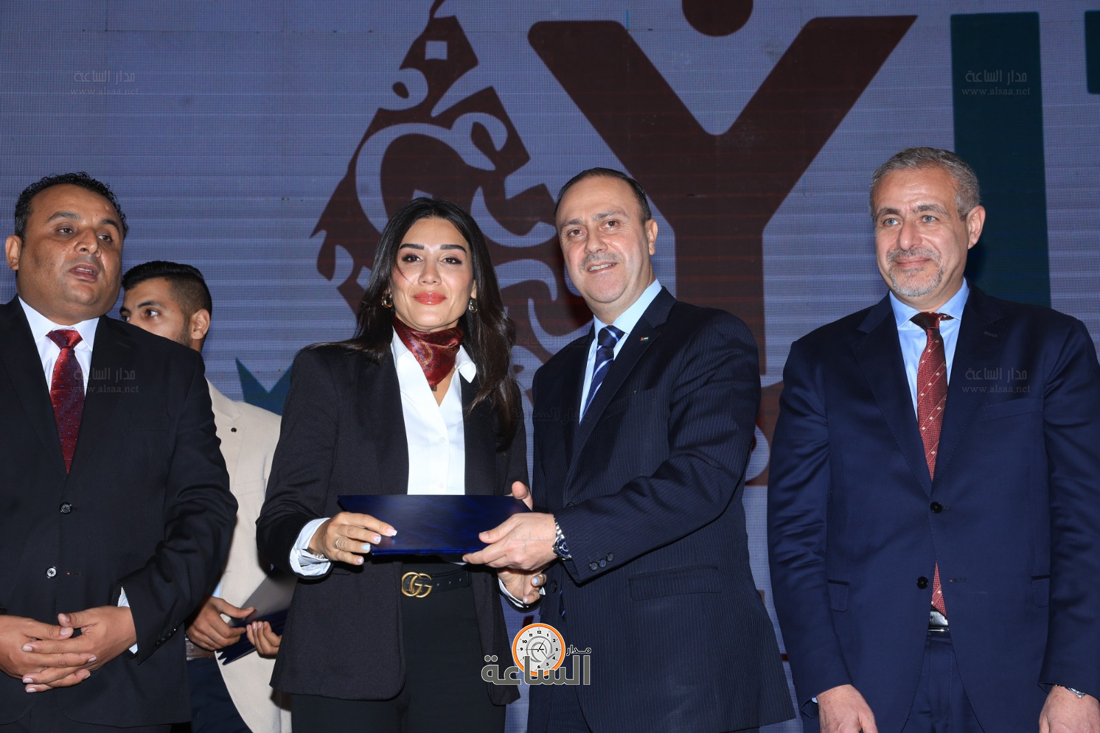 Madar Al-Saa Images 0.29433570950294796