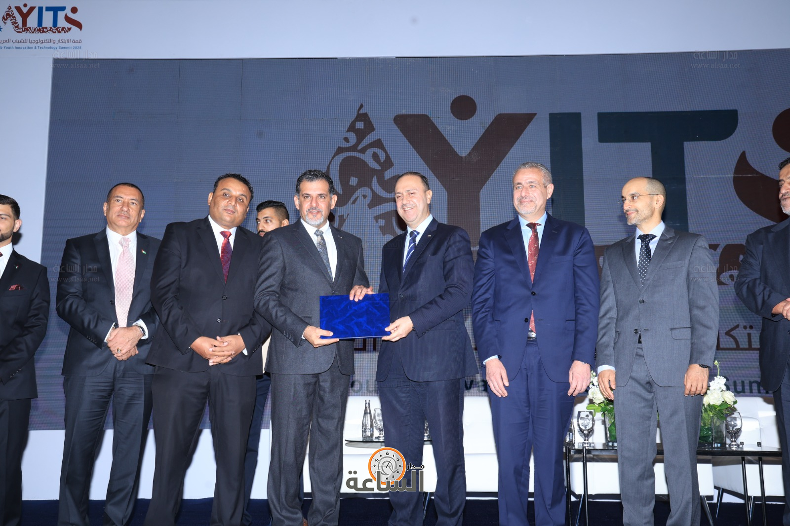 Madar Al-Saa Images 0.9523295139283842