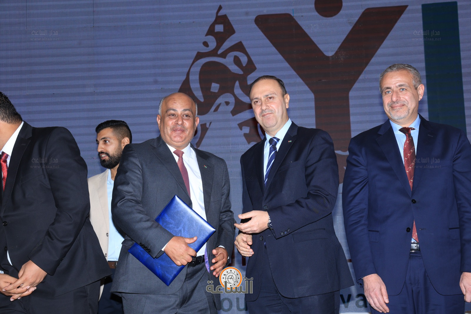 Madar Al-Saa Images 0.22727594469147605