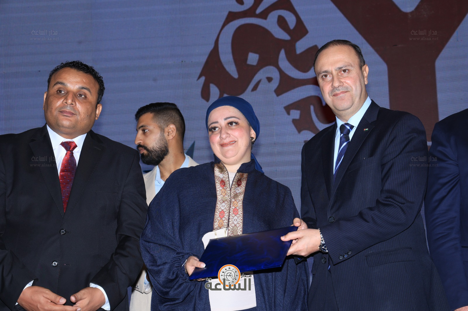 Madar Al-Saa Images 0.8293106496897155