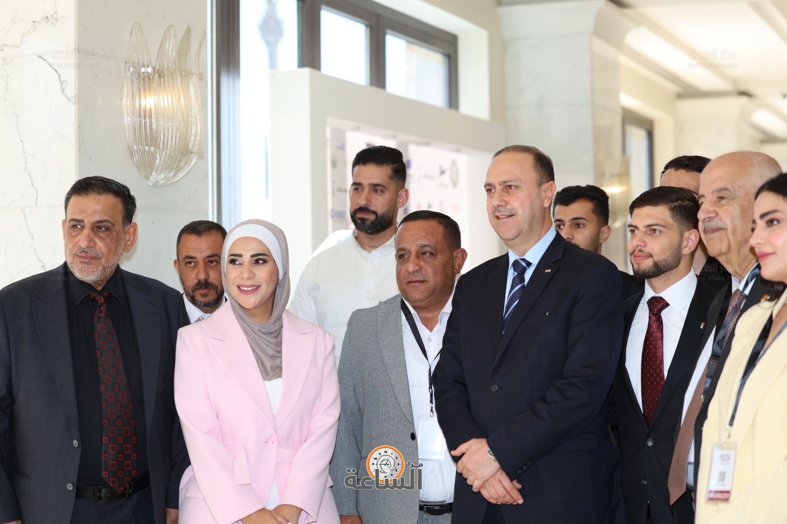 Madar Al-Saa Images 0.17998356882807887