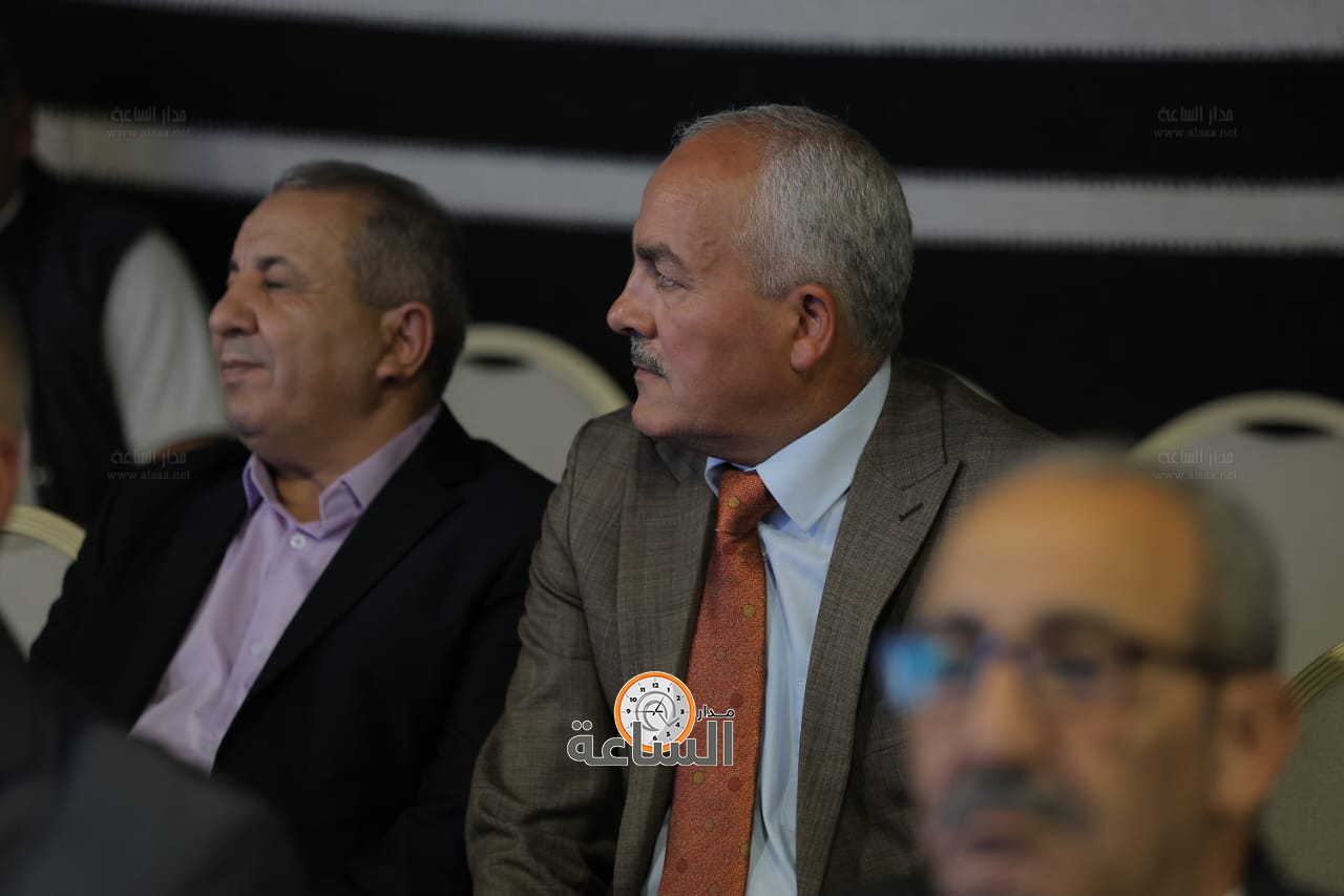 Madar Al-Saa Images 0.22843934692004675