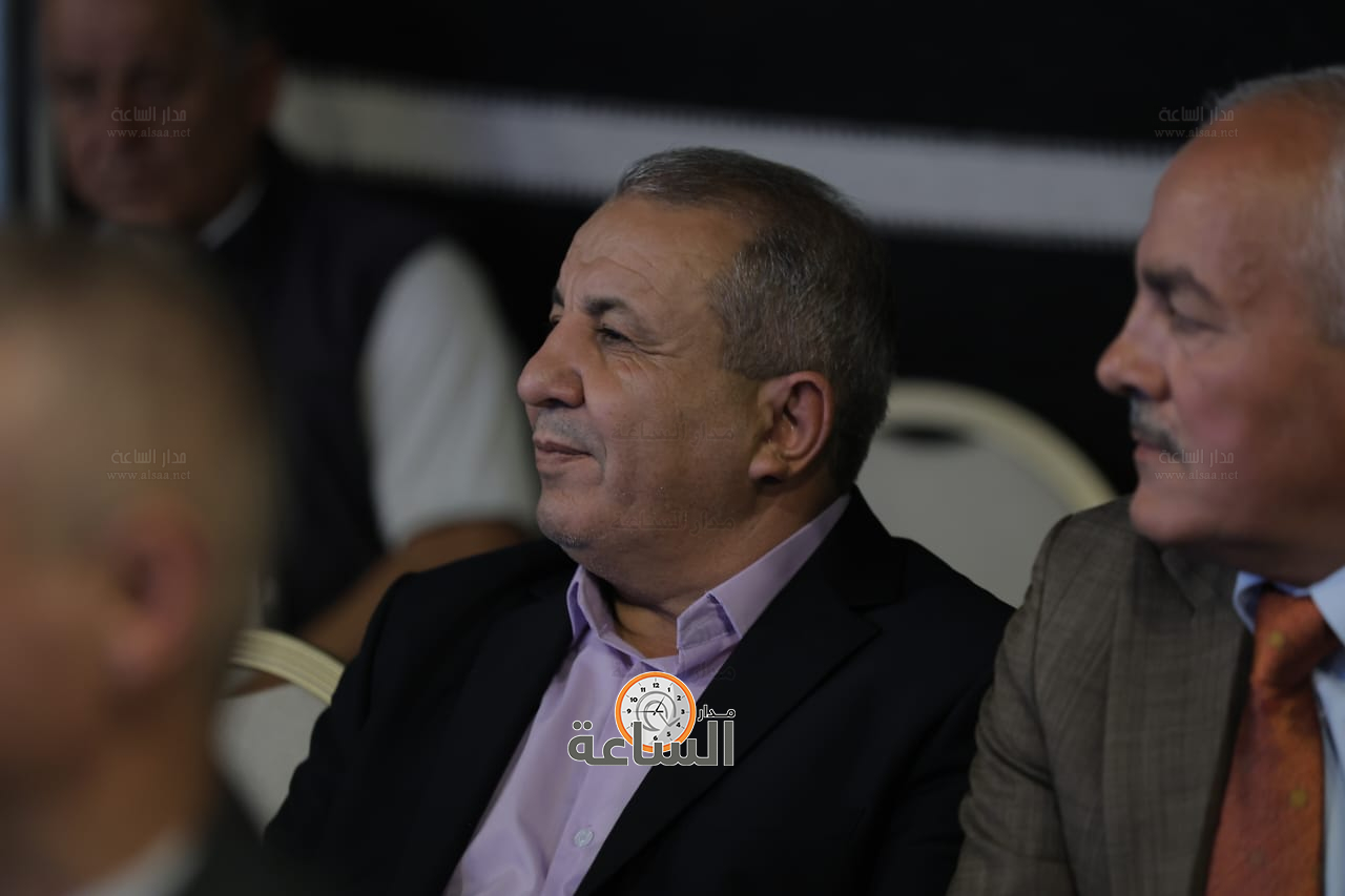 Madar Al-Saa Images 0.6254686535752472