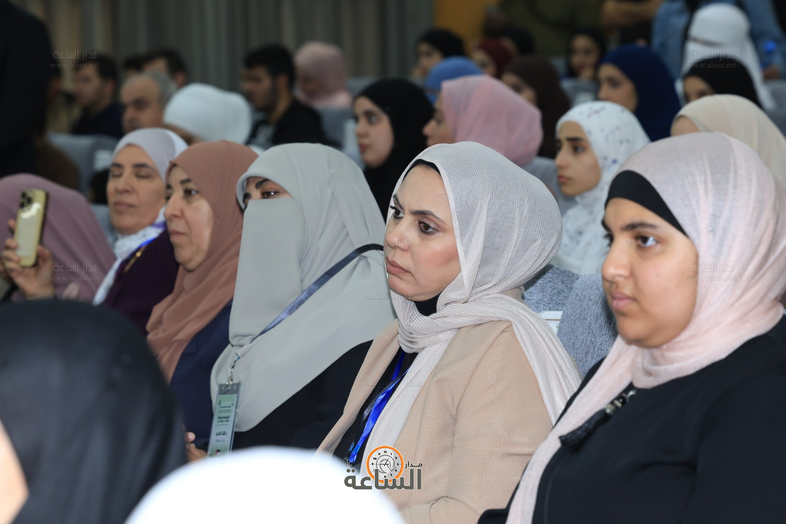 Madar Al-Saa Images 0.8508073656071176