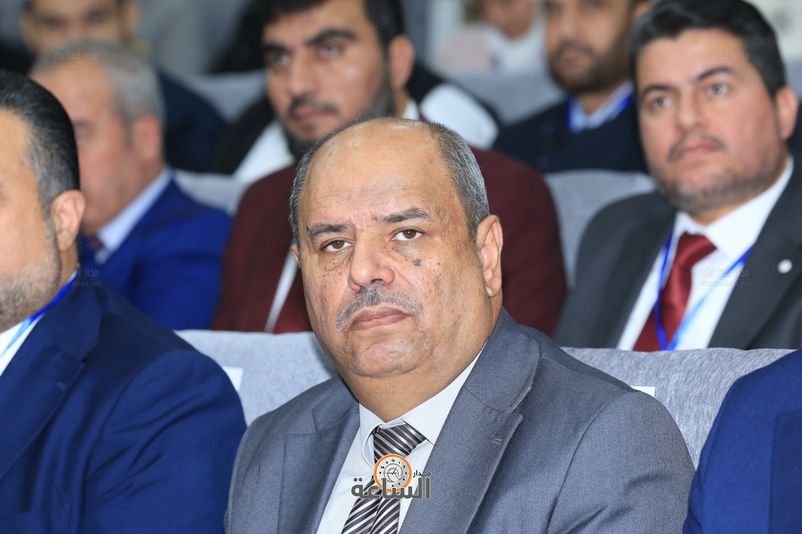 Madar Al-Saa Images 0.04085468528488312