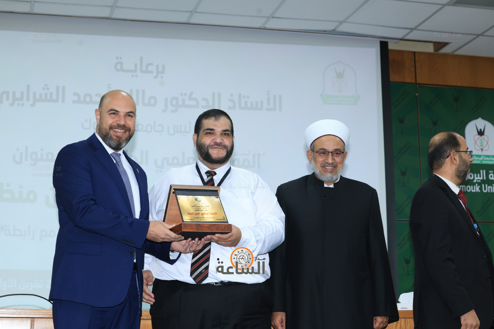 Madar Al-Saa Images 0.7934589658156352