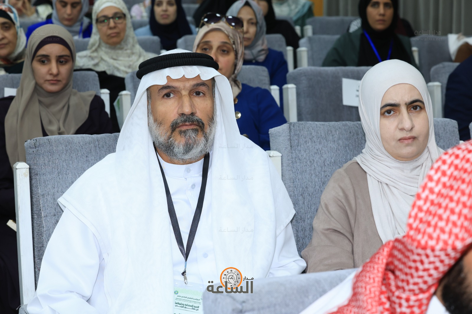 Madar Al-Saa Images 0.38976734448885175