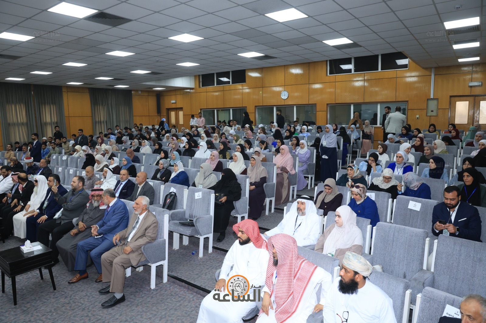 Madar Al-Saa Images 0.9018744505129102