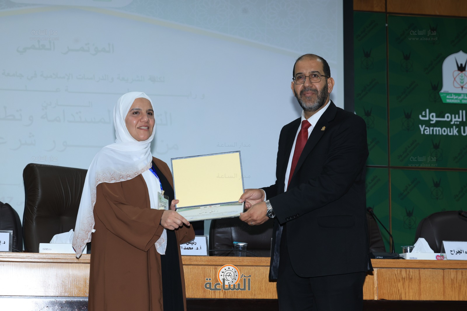 Madar Al-Saa Images 0.10090854851714504